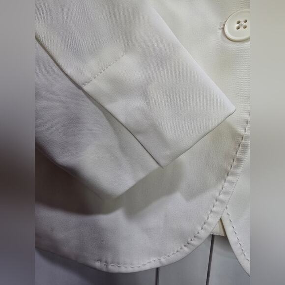 G.I.L.I. Cream Blazer – Size 6 - Picture 10 of 16